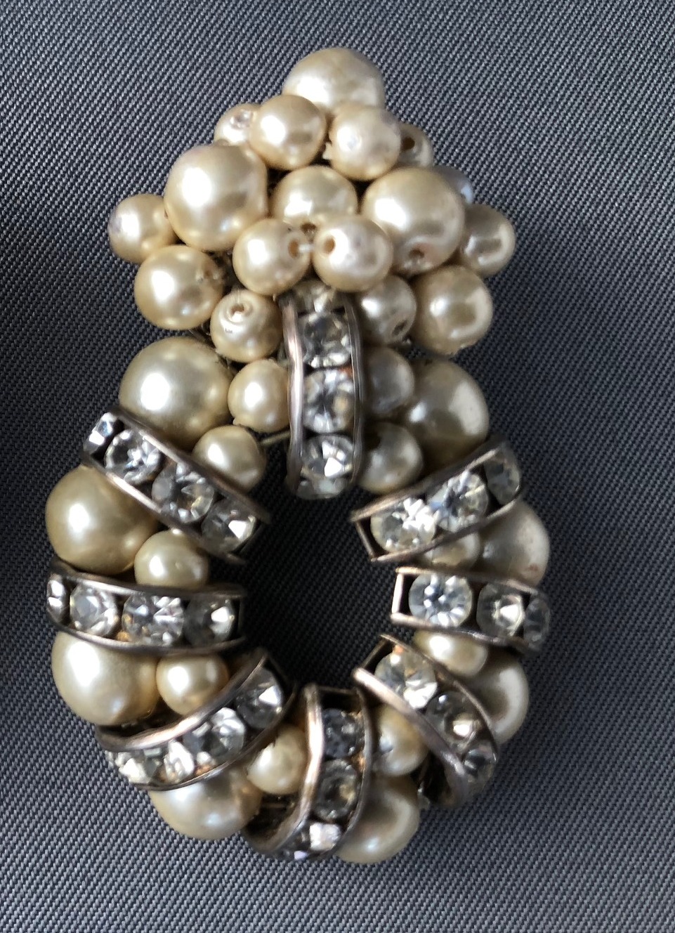Vintage Oval-Shaped Clip On Drop Earrings With Faux Pearls & Faux Diamonds