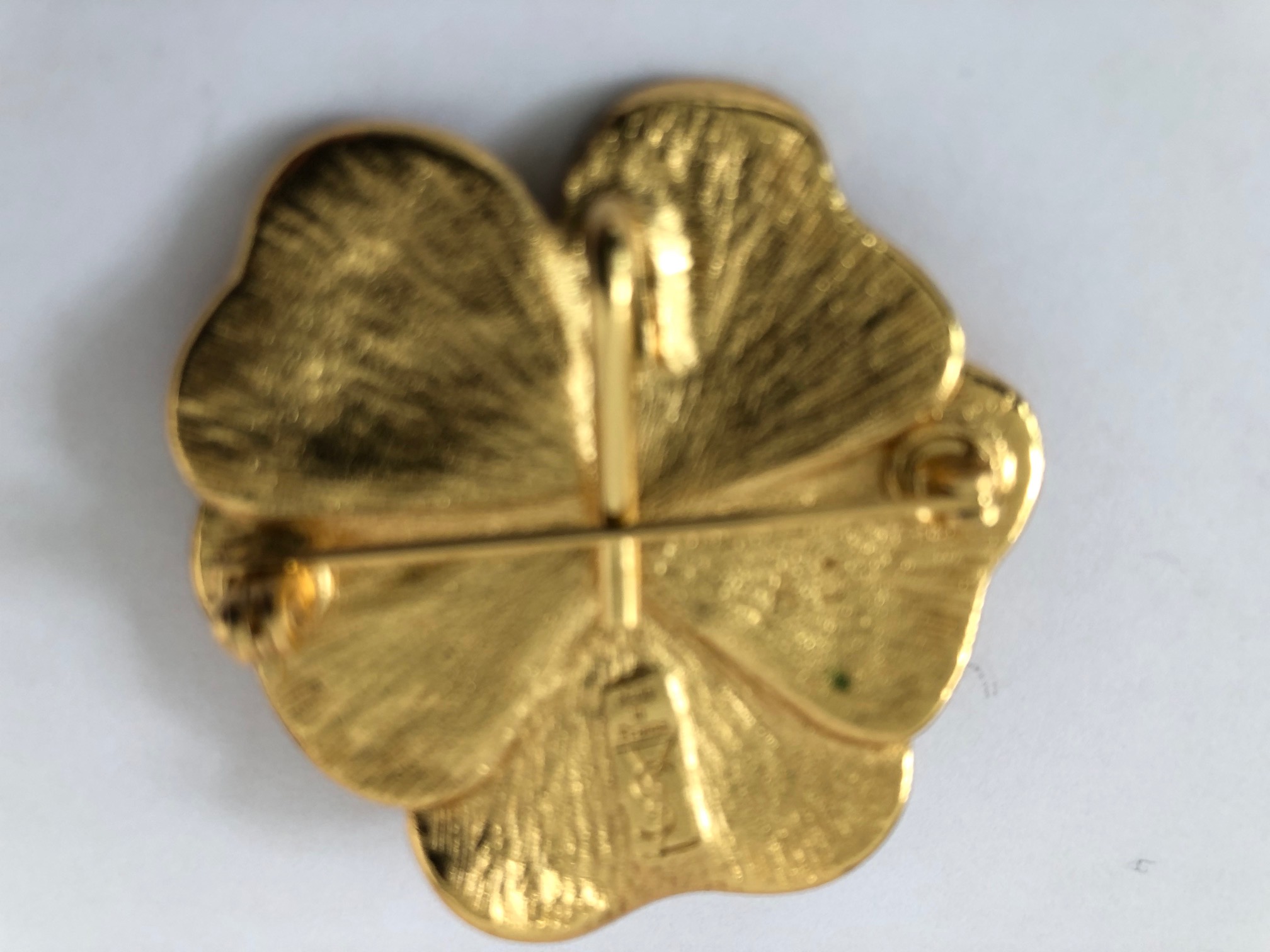 YSL YVES SAINT-LAURENT Golden 5-leaf clover Women's Brooches & Pins - Image 3