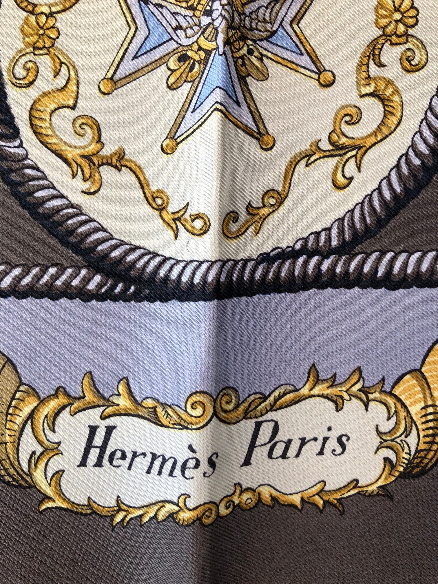 HERMÈS Carré Square Scarf ‘Louis XIV Versailles’ Ludovicus Magnus - Image 5
