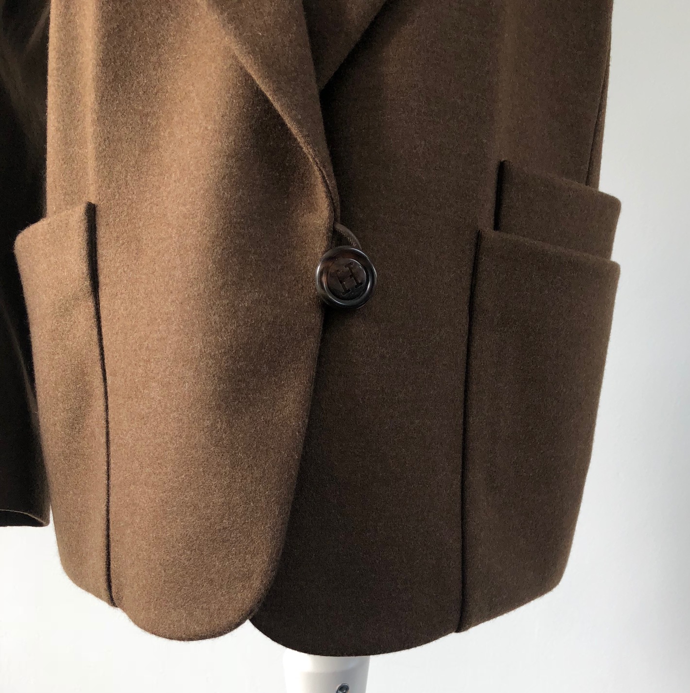 HERMÈS Single Button Blazer Jacket H Button Superposed Pockets - Image 5