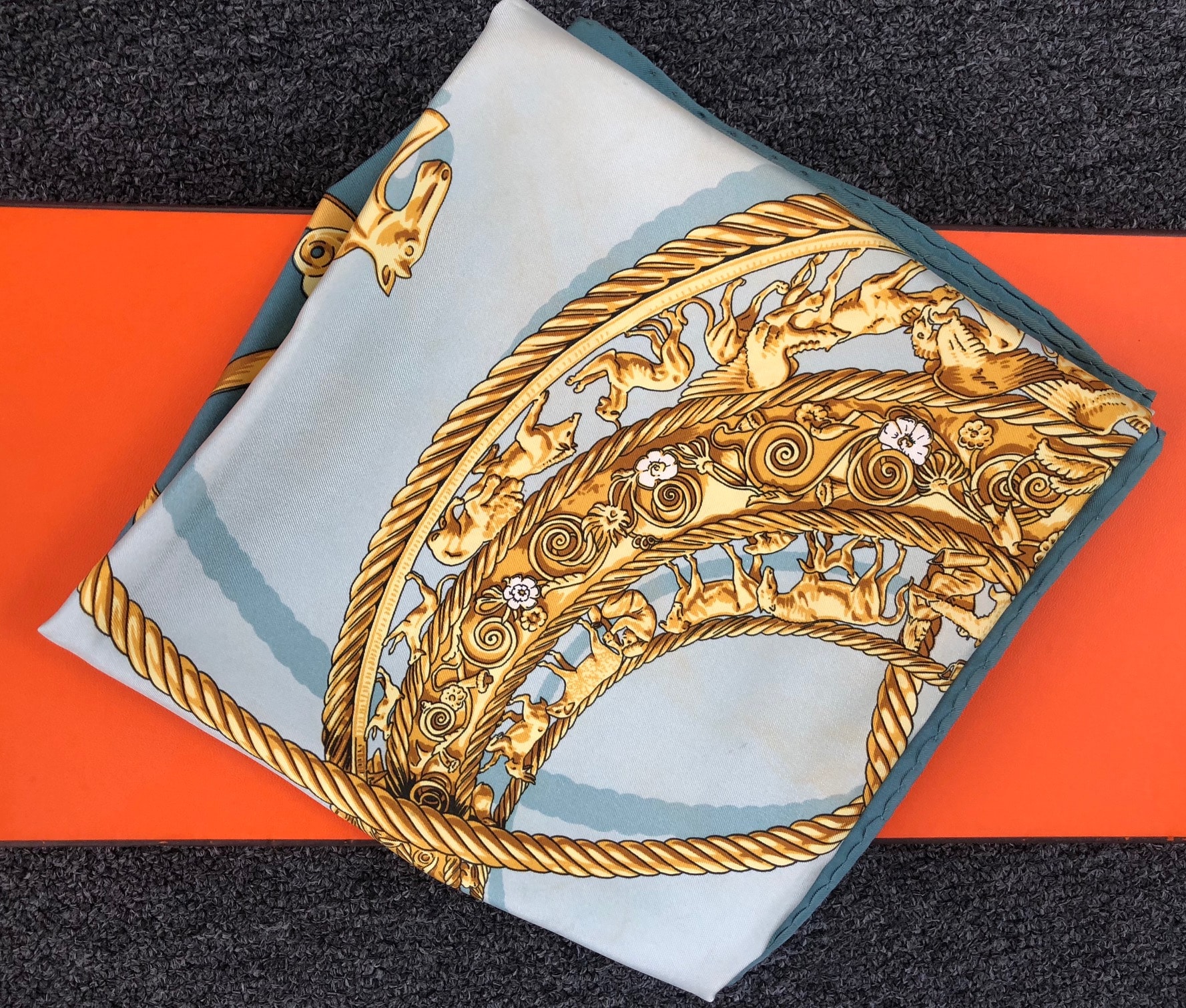 HERMES Vintage ‘Les Cavaliers D’Or’ Vladimir Rybaltchenko - Image 5