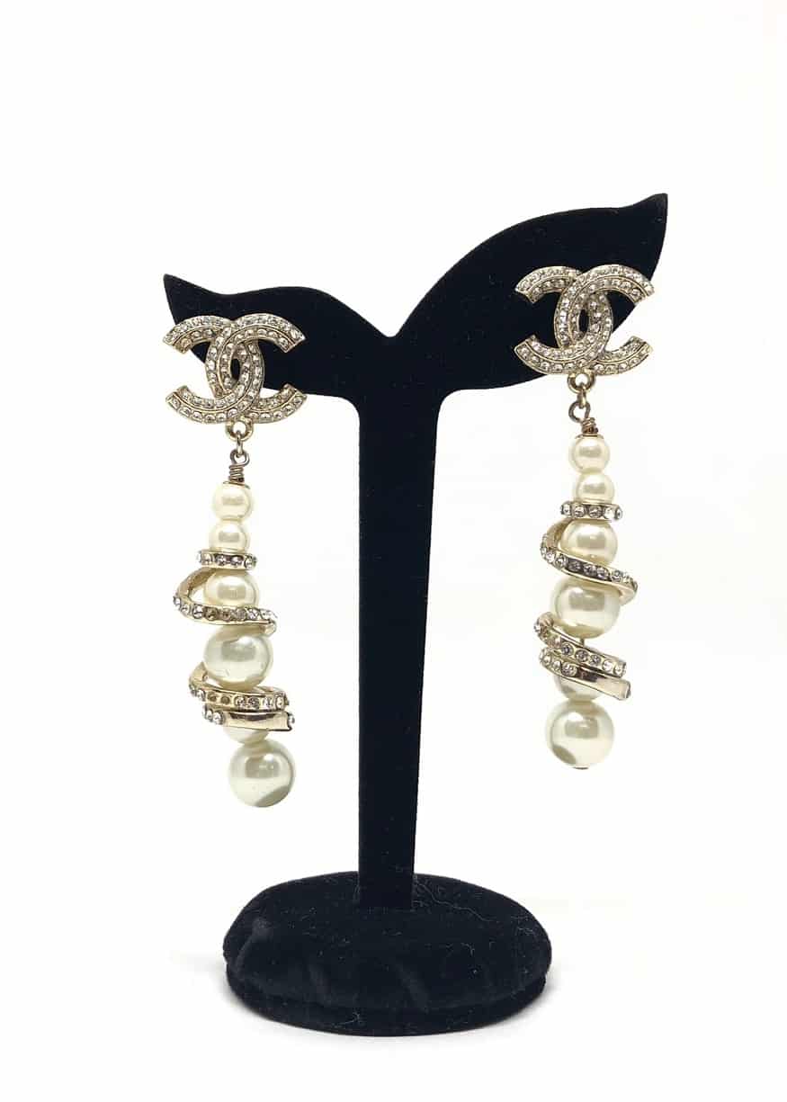 CHANEL CC Pendant Earrings 2016