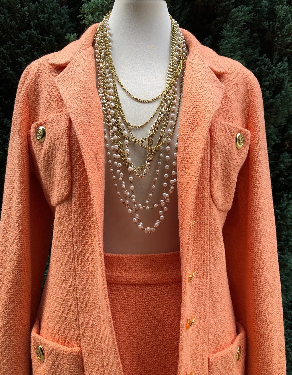 CHANEL Suit Tweed Bouclé Vintage Circa 1981 - Image 3