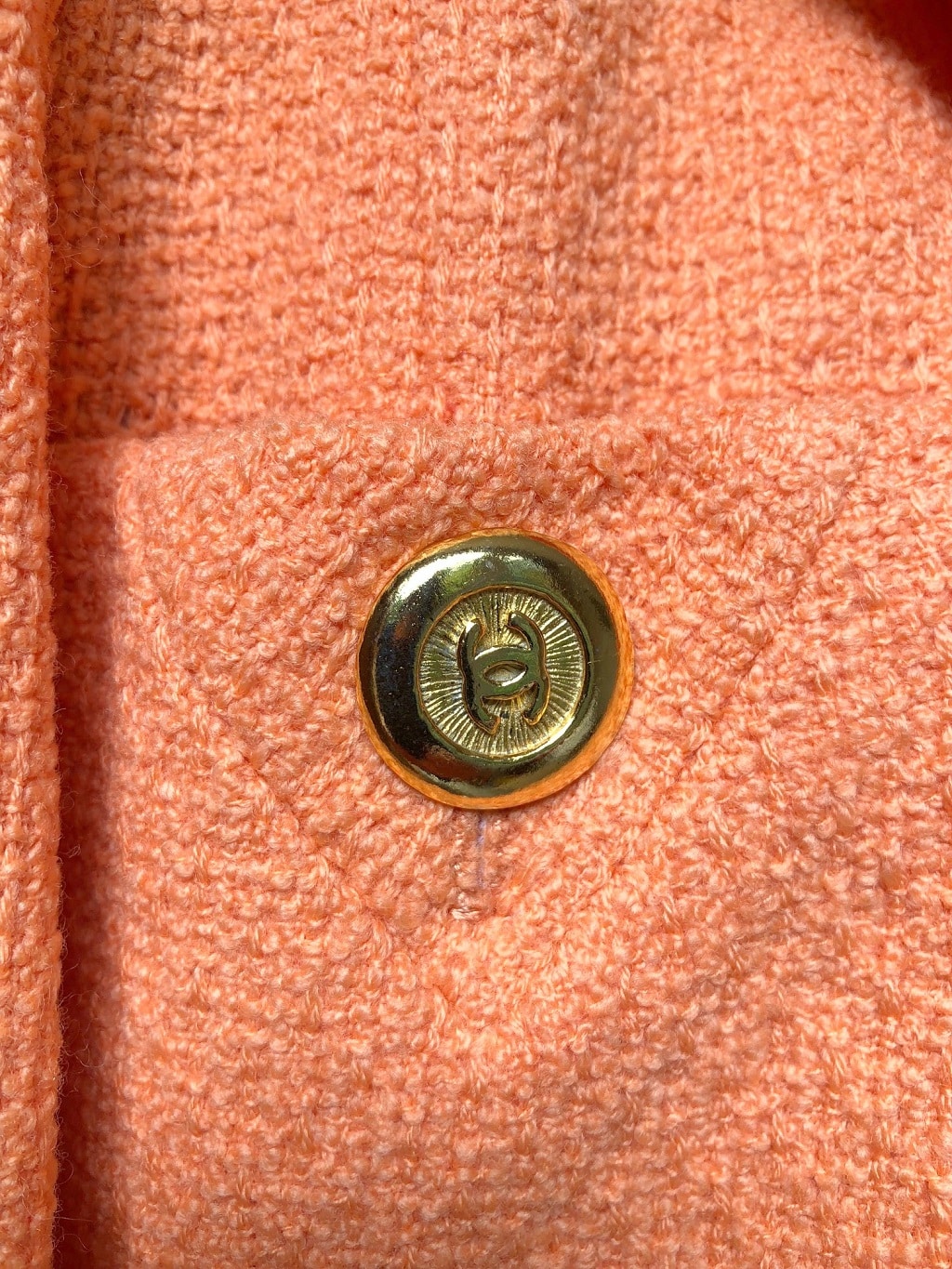 CHANEL Suit Tweed Bouclé Vintage Circa 1981 - Image 8