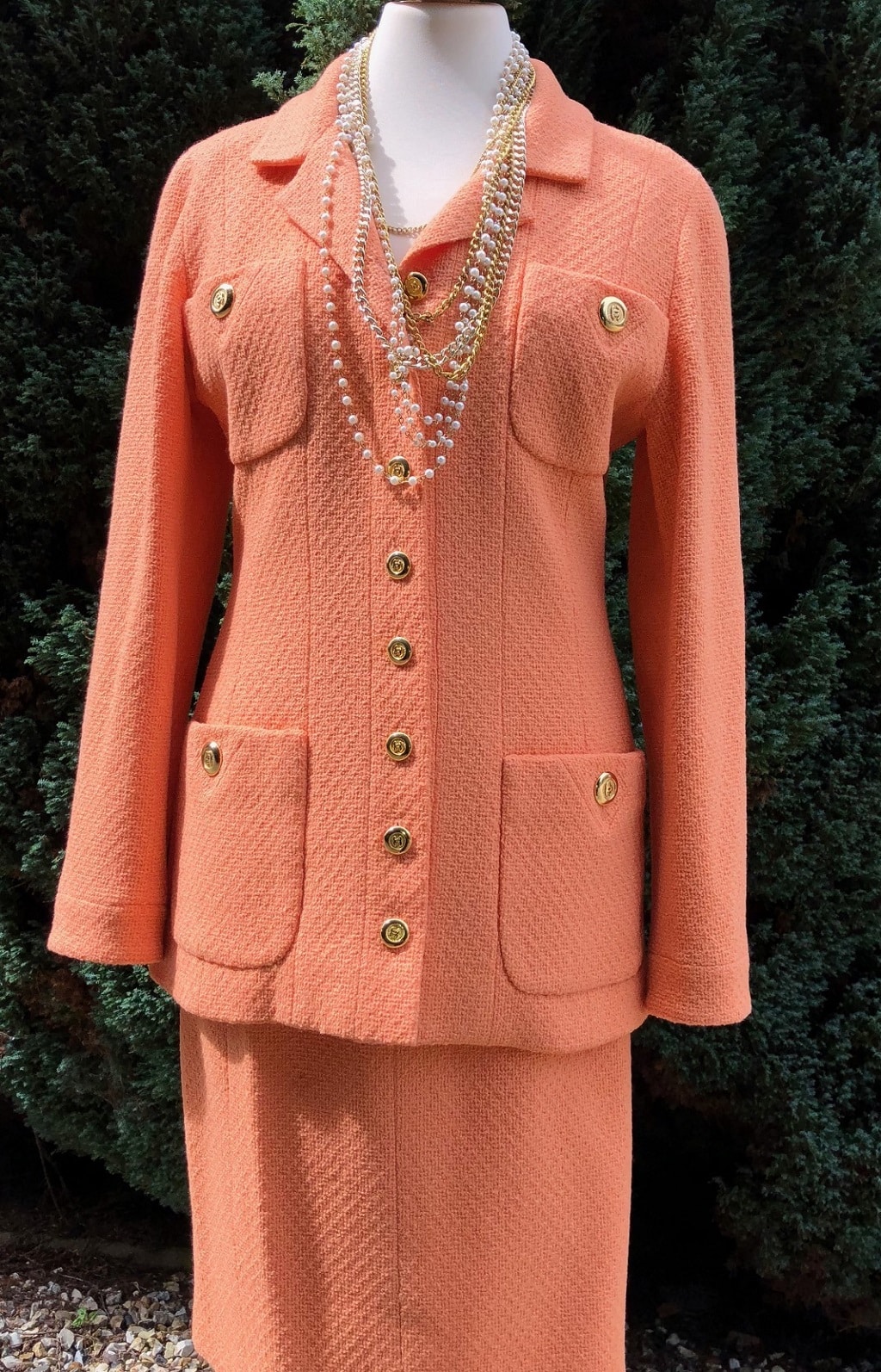 CHANEL Suit Tweed Bouclé Vintage Circa 1981 - Image 10