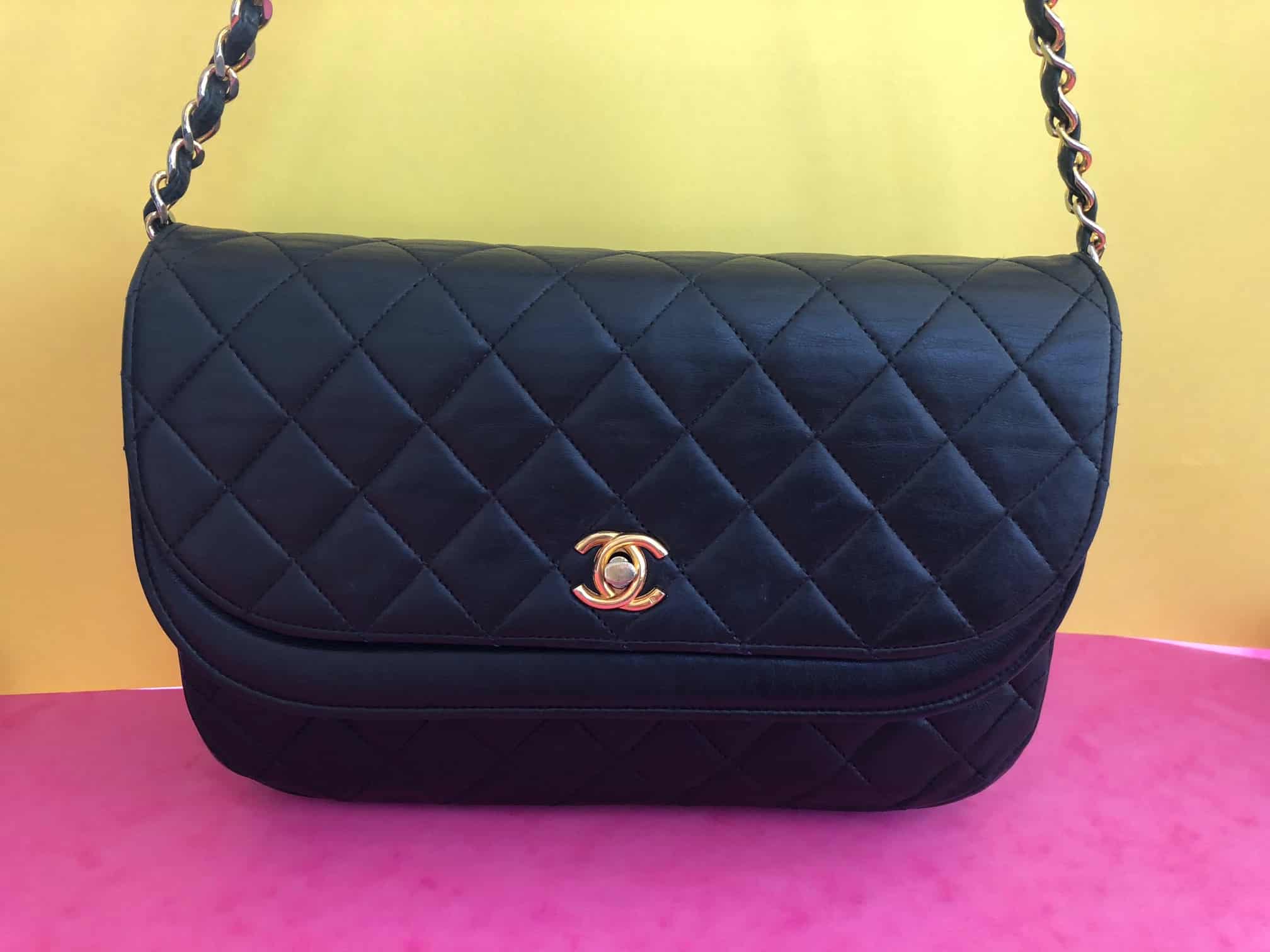 CHANEL 2.55 Vintage Double Flap Bag 1995