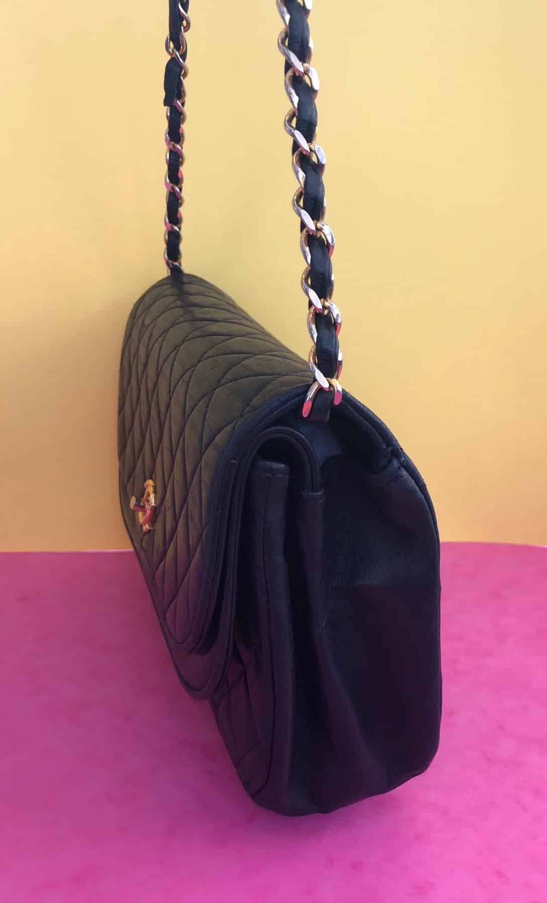 CHANEL 2.55 Vintage Double Flap Bag 1995 - Image 5