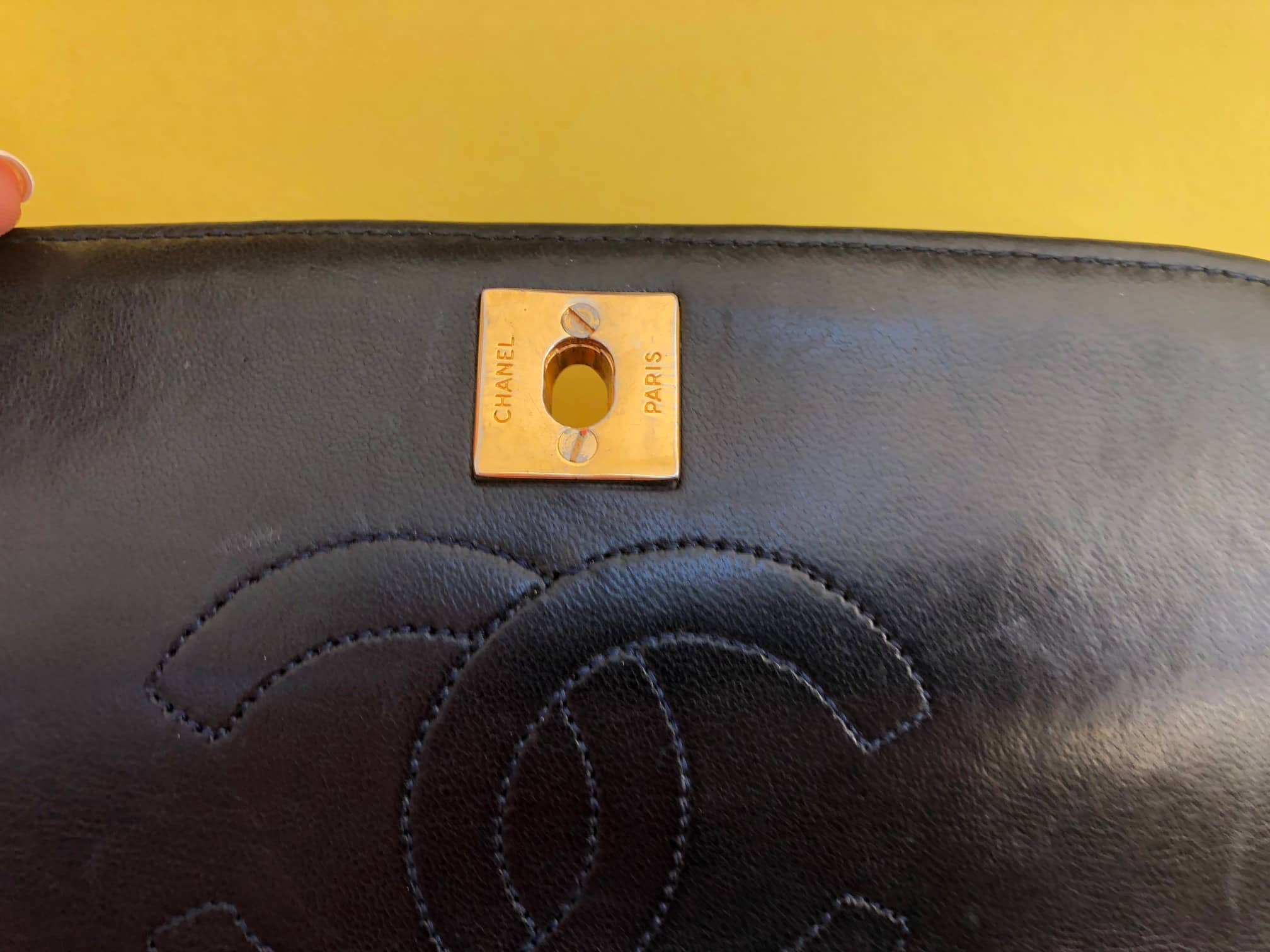 CHANEL 2.55 Vintage Double Flap Bag 1995 - Image 10