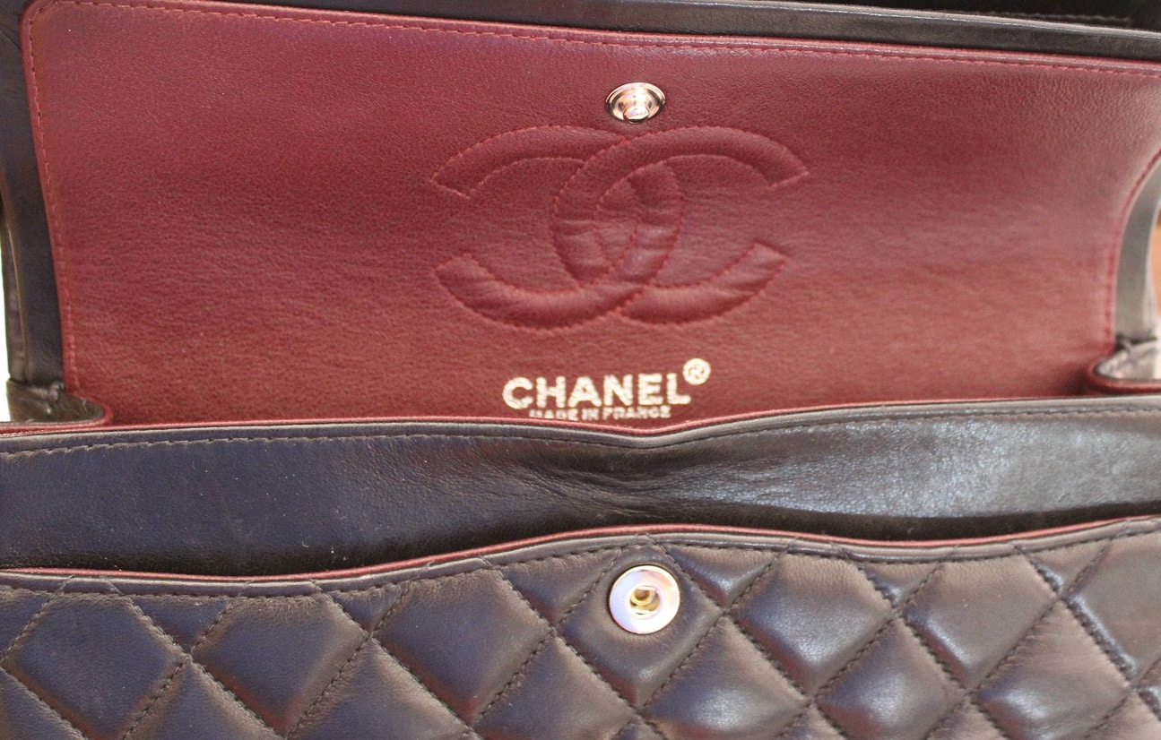 CHANEL Vintage Double Flap Shoulder Bag - Image 8