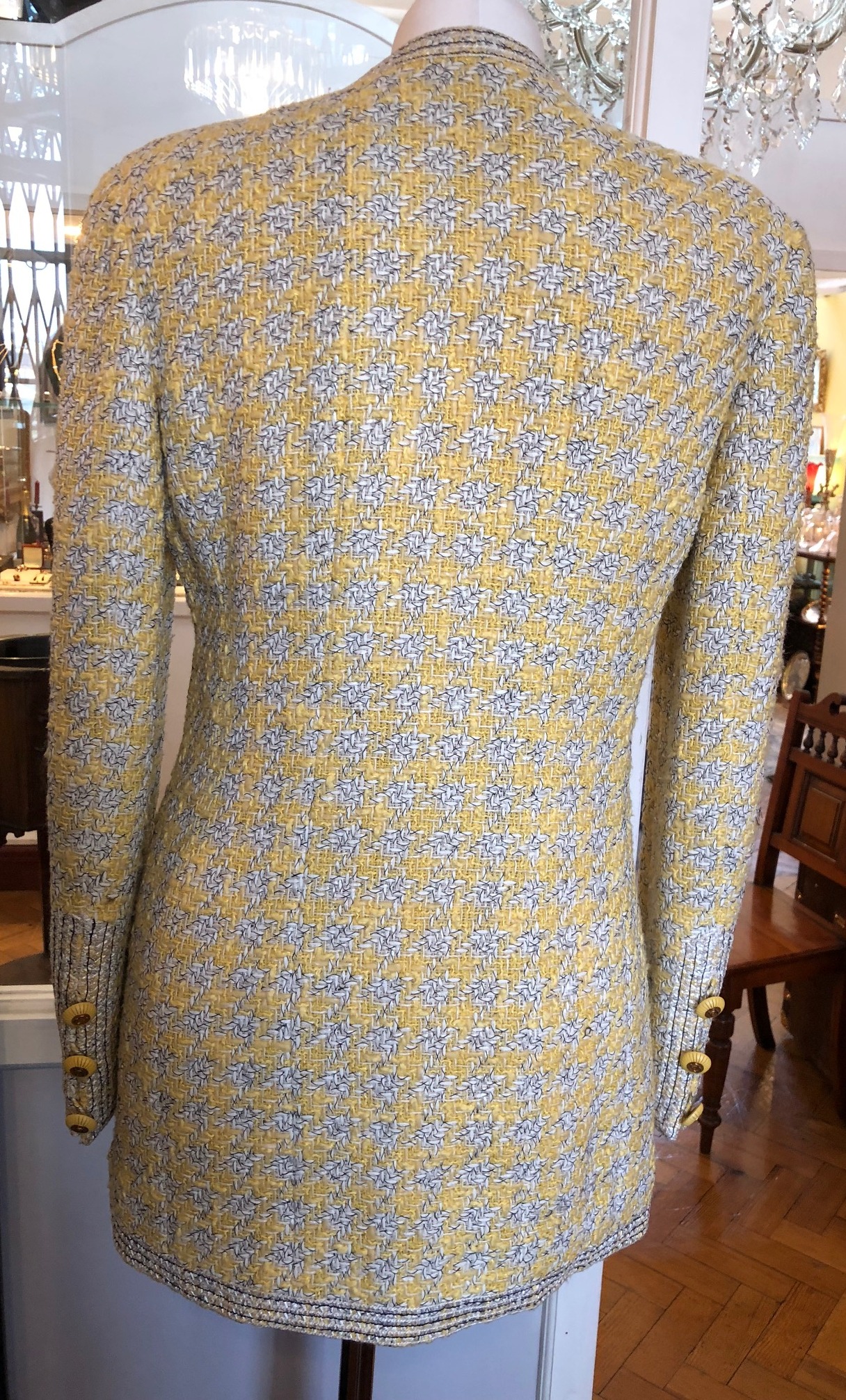 CHANEL Jacket Vintage Tweed Trimmed Jewel Buttons - Image 12