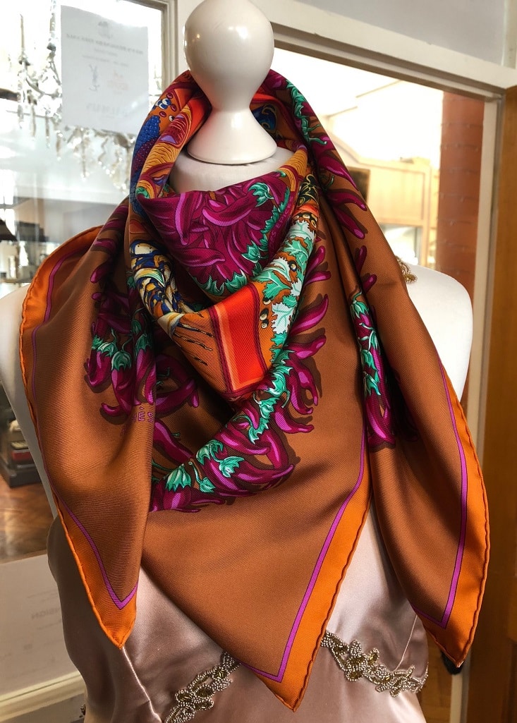 HERMES Aux Pays Des Epices Silk Scarf As New - Image 4