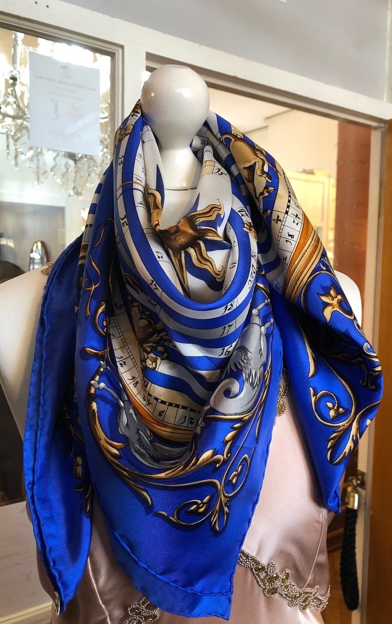 HERMES Dies et Hore - Astrologie Silk Scarf As New - Image 3