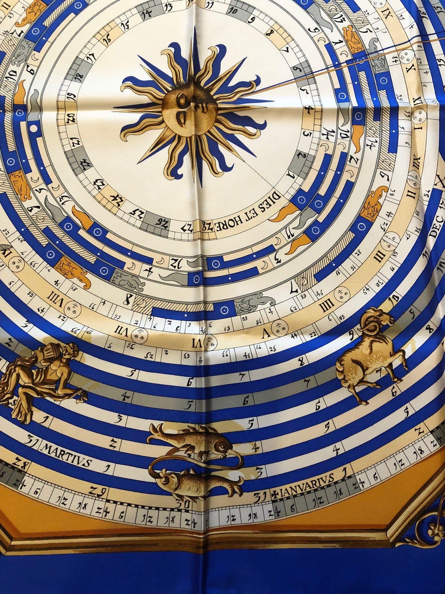 HERMES Dies et Hore - Astrologie Silk Scarf As New - Image 5
