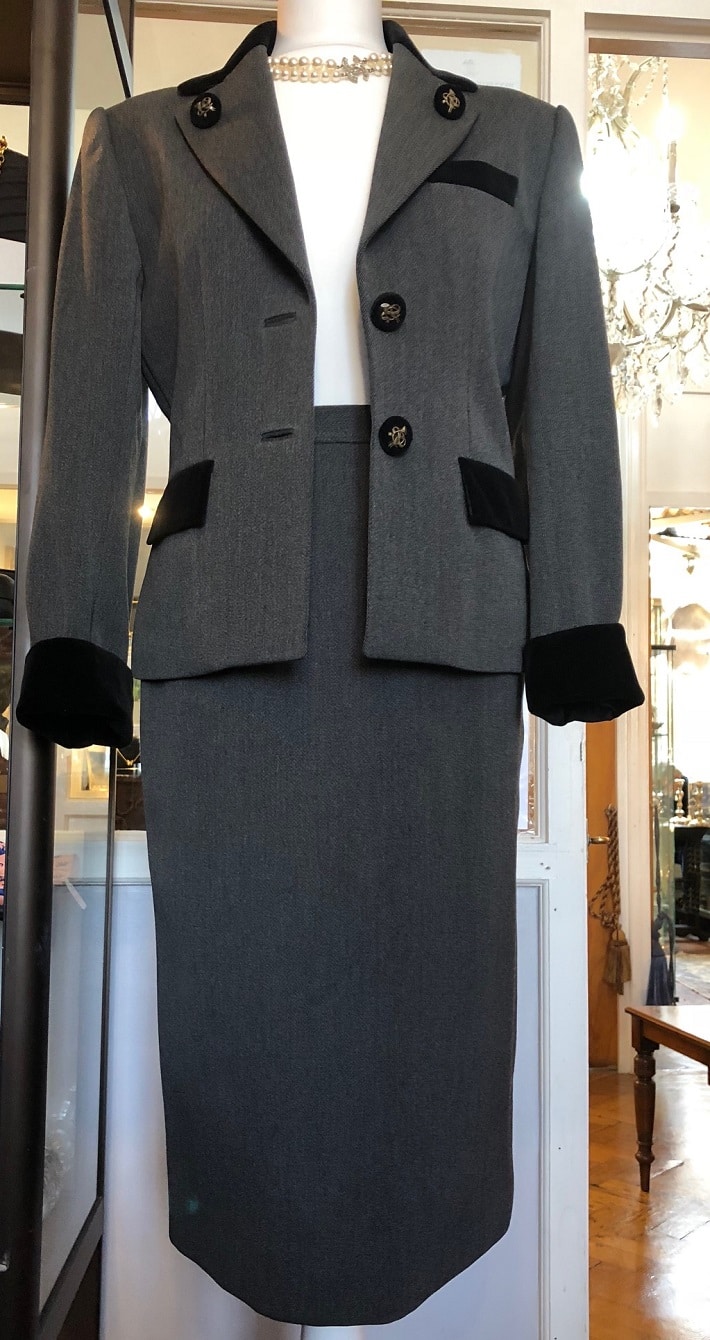 HERMES Suit Pencil Skirt Fitted Jacket Hunting Horn Buttons Rare