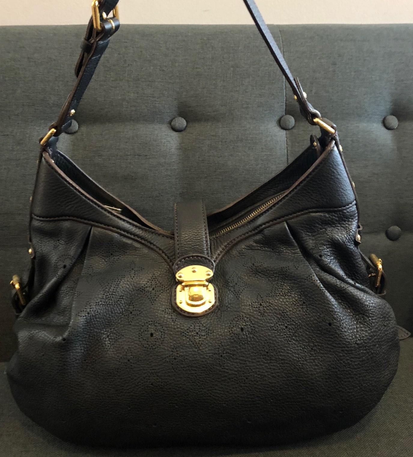 LOUIS VUITTON Monogram Mahina Shoulder Bag Black - Image 2