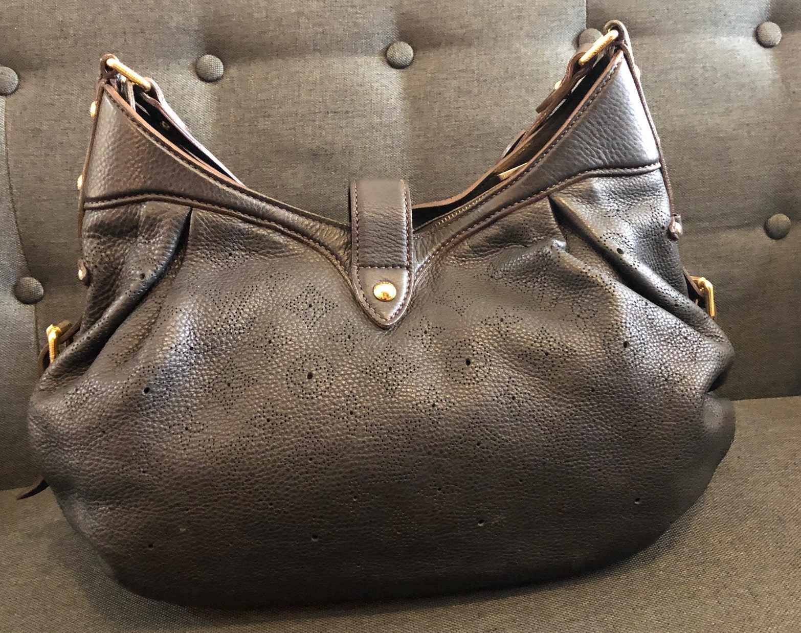 LOUIS VUITTON Monogram Mahina Shoulder Bag Black - Image 6