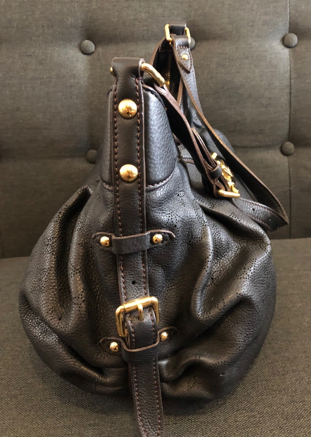 LOUIS VUITTON Monogram Mahina Shoulder Bag Black - Image 7