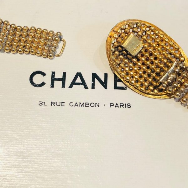 CHANEL Belt 70s Gold Gripoix Medaillon - Image 10