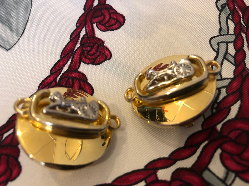 CELINE Clip Earrings Horse Carriage Logo - Image 3