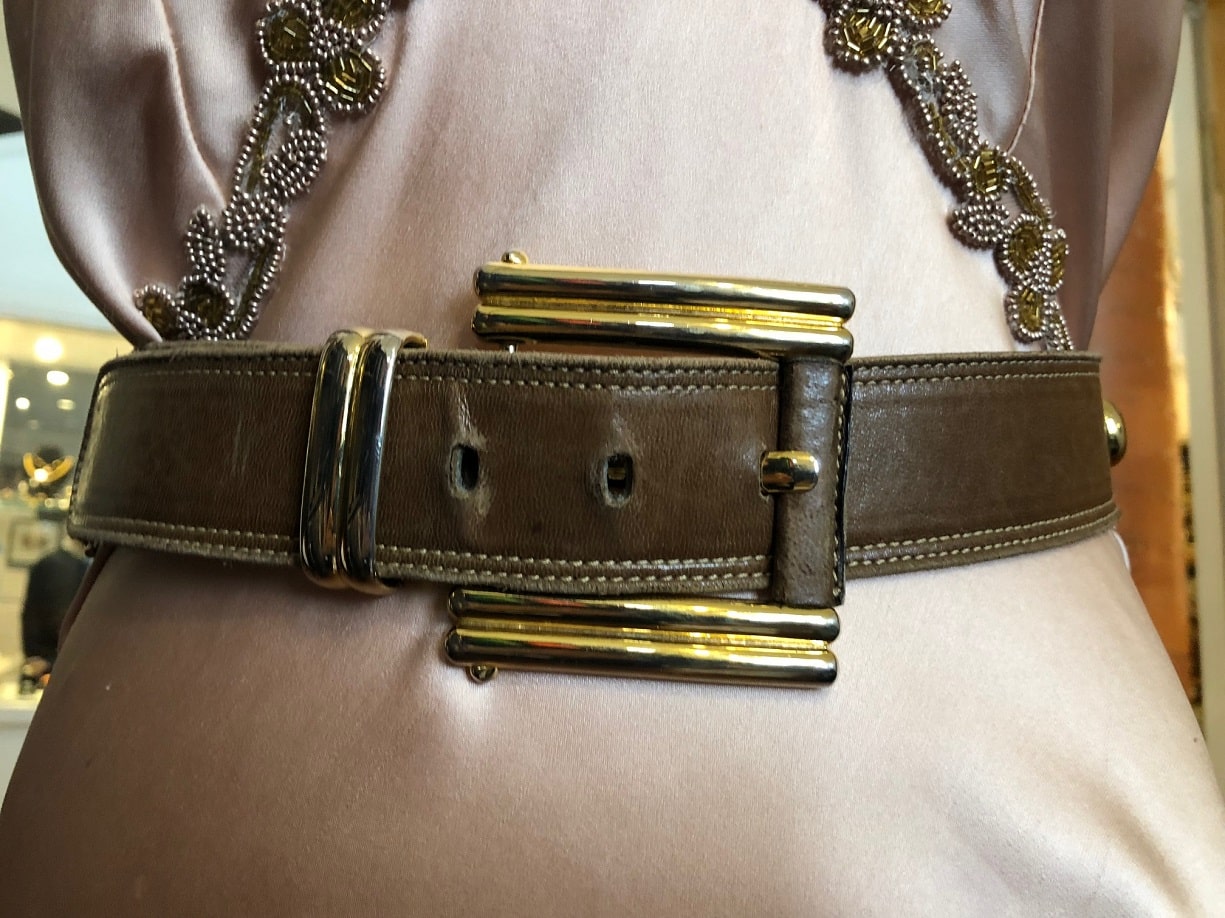 Escada Belt Leather Large Square Gold Buckle Vintage - Image 2