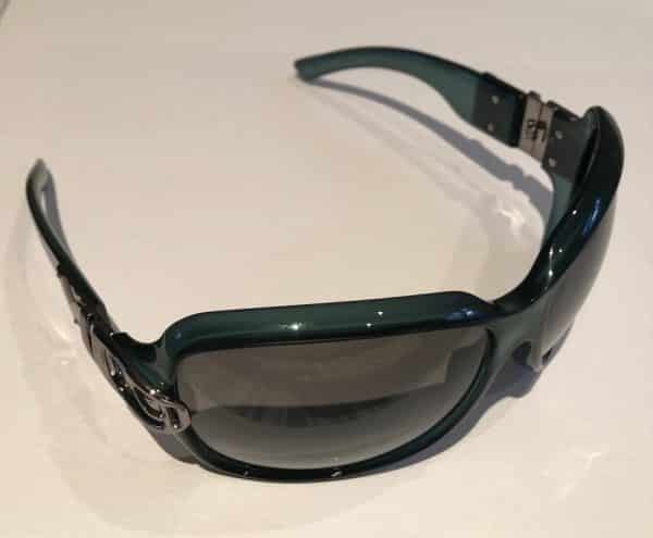 GUCCI Sunglasses Women's Oversized Shaped Frame - Image 4