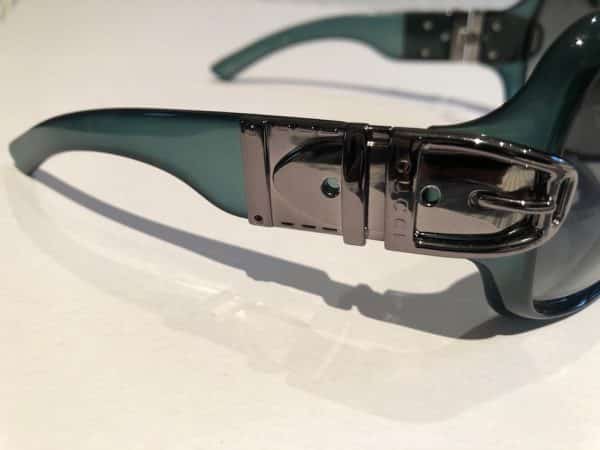 GUCCI Sunglasses Women's Oversized Shaped Frame - Image 5