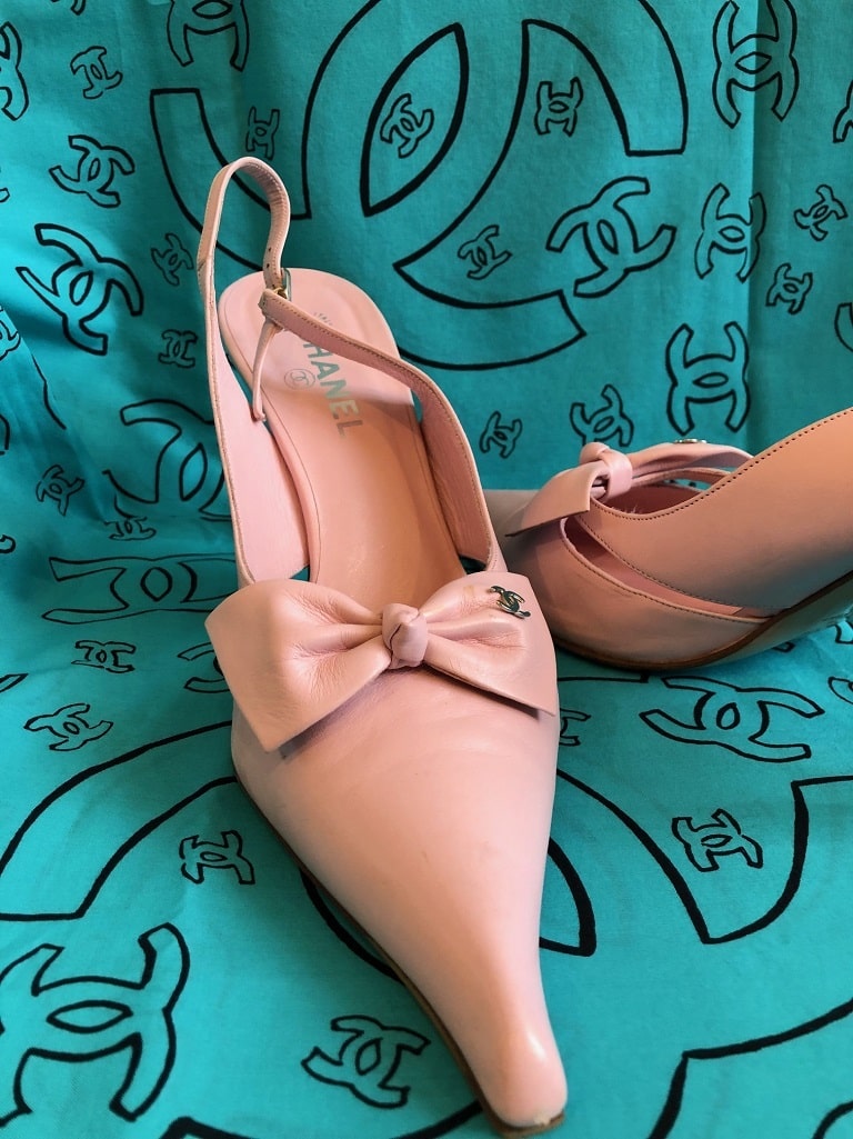 CHANEL Pale Pink Leather Slings Classic CC Logo Bow Heels Shoes Mules - Image 5