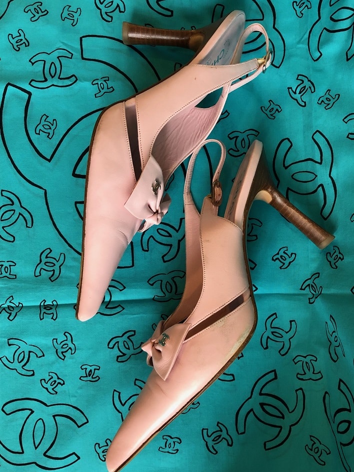 CHANEL Pale Pink Leather Slings Classic CC Logo Bow Heels Shoes Mules - Image 8