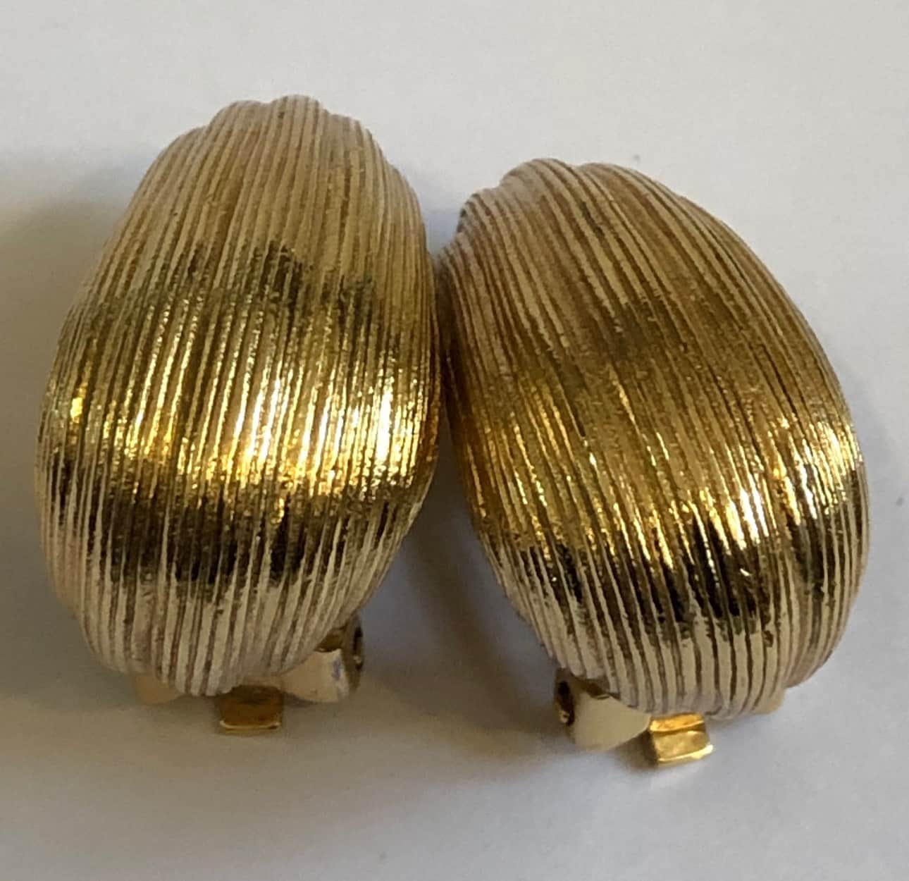 CHRISTIAN DIOR Vintage Hoop Earrings Gilded 1980s