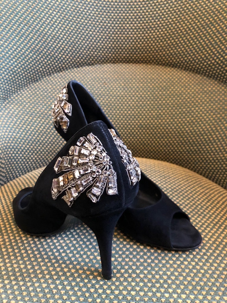 Gucci Black Suede Embellished Jewels Peep Toe Stiletto - Image 2