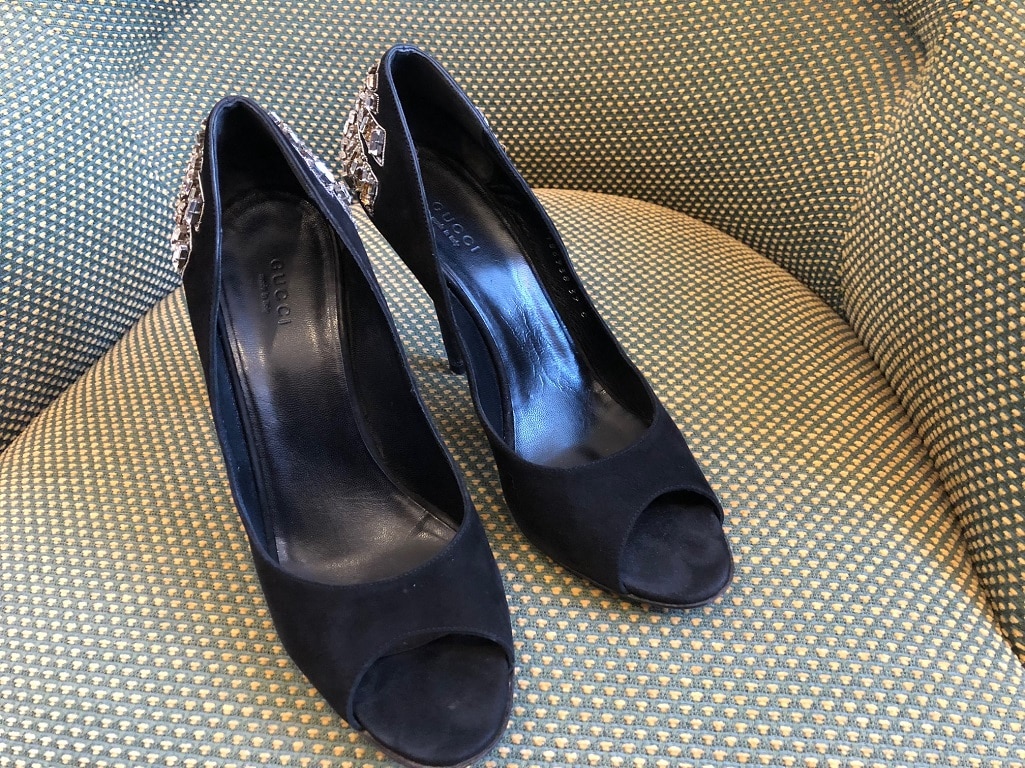 Gucci Black Suede Embellished Jewels Peep Toe Stiletto - Image 6