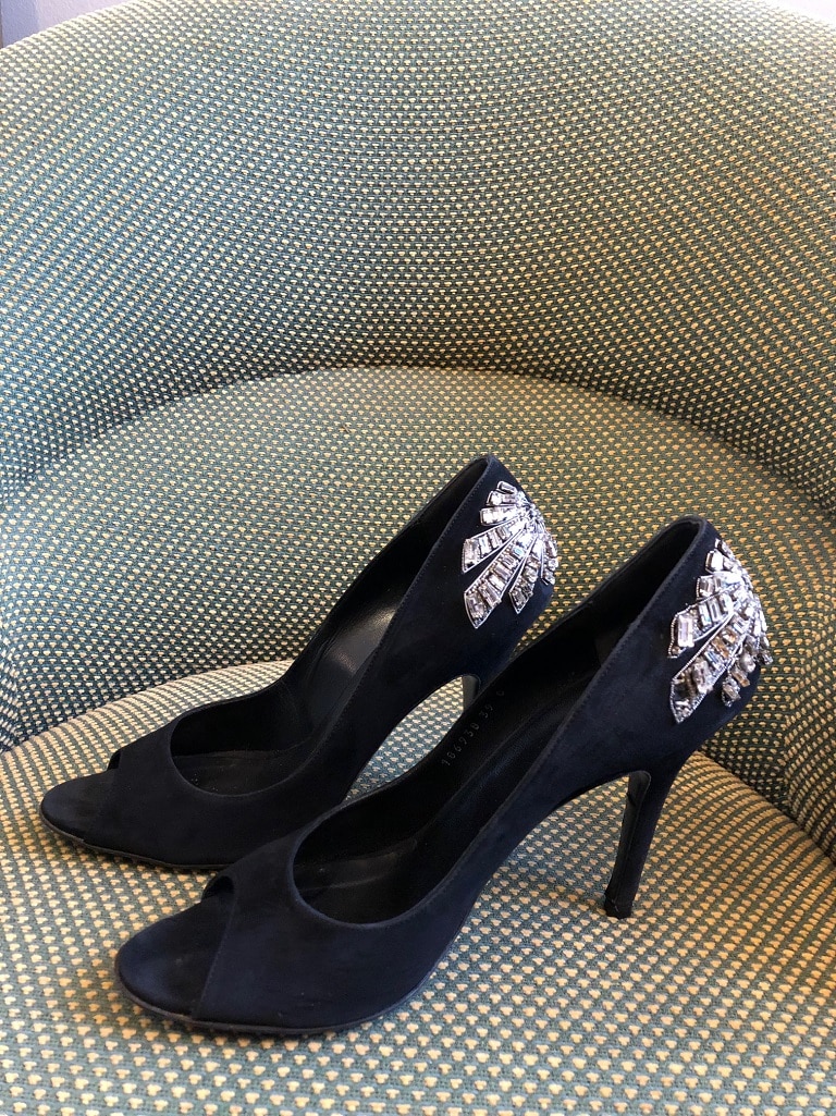 Gucci Black Suede Embellished Jewels Peep Toe Stiletto - Image 7