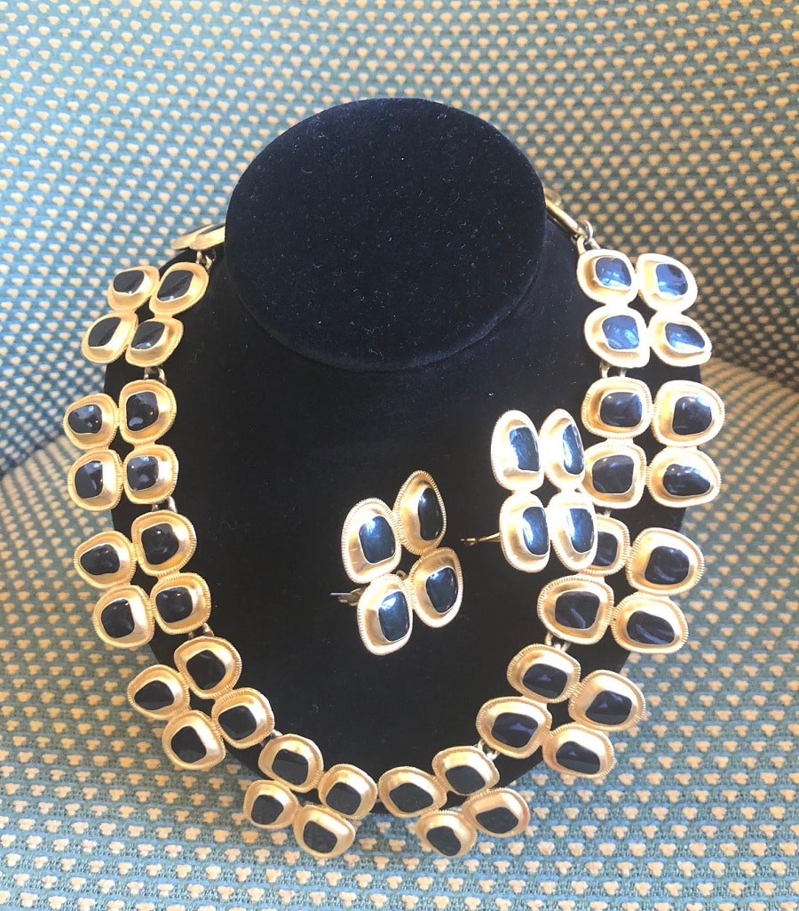 22K Gold Plated Black Stone Necklace Earrings Set - Image 3