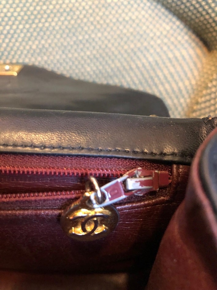 CHANEL Timeless V-Stitch Double Chain Shoulder Bag VERY RARE - Image 11