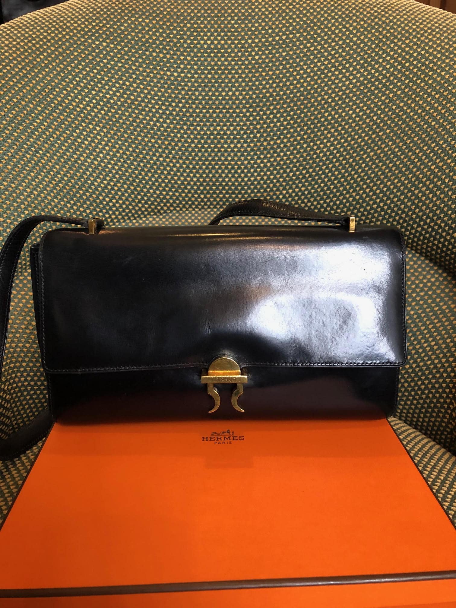 HERMES Vintage Handbag H 60s Rare Collector - Image 2
