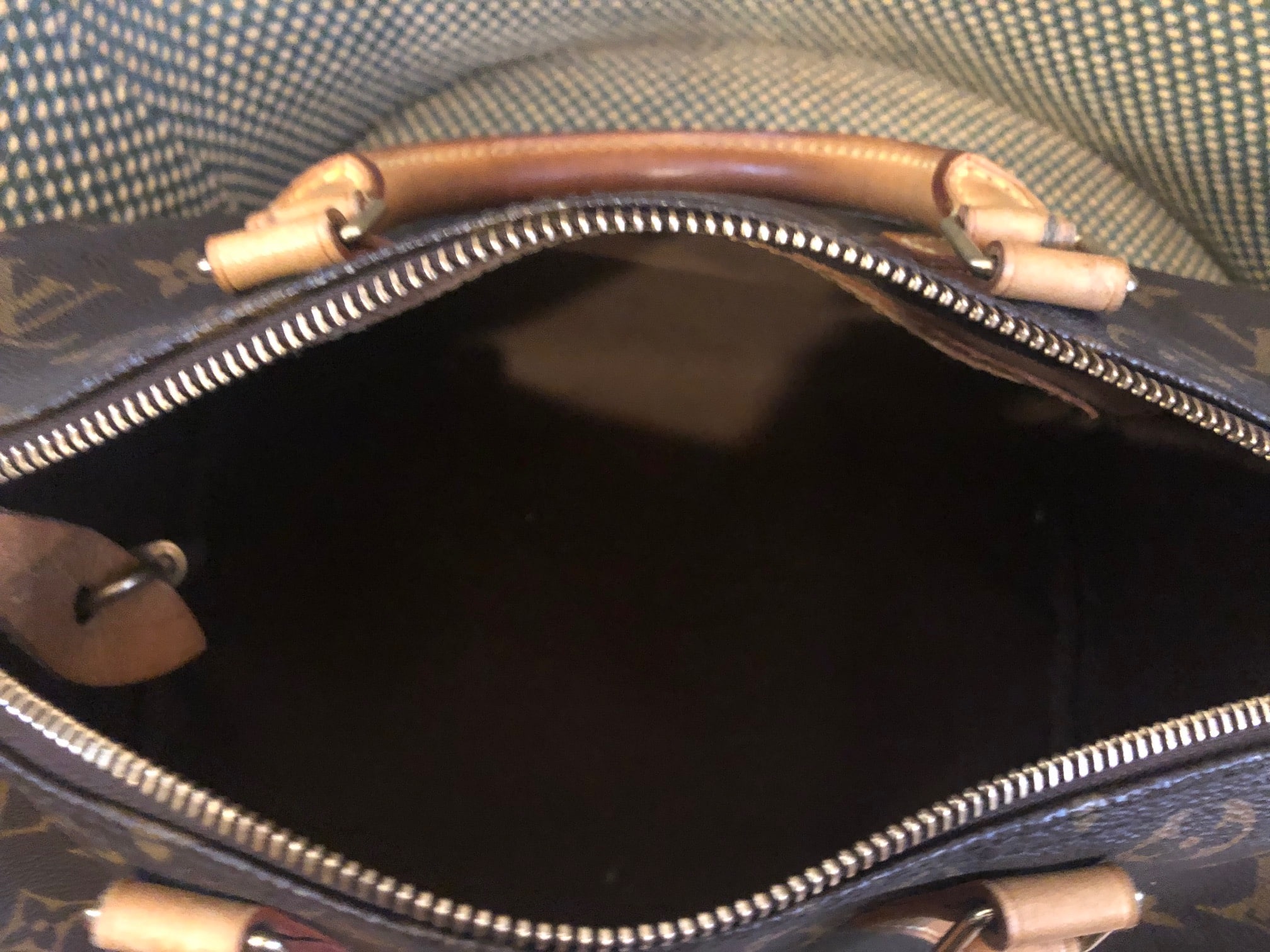 LOUIS VUITTON Vintage Monogram Speedy 30 Handbag - Image 11