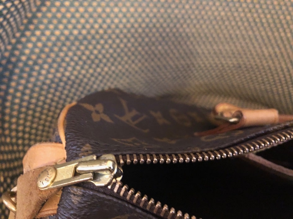 LOUIS VUITTON Vintage Monogram Speedy 30 Handbag - Image 12