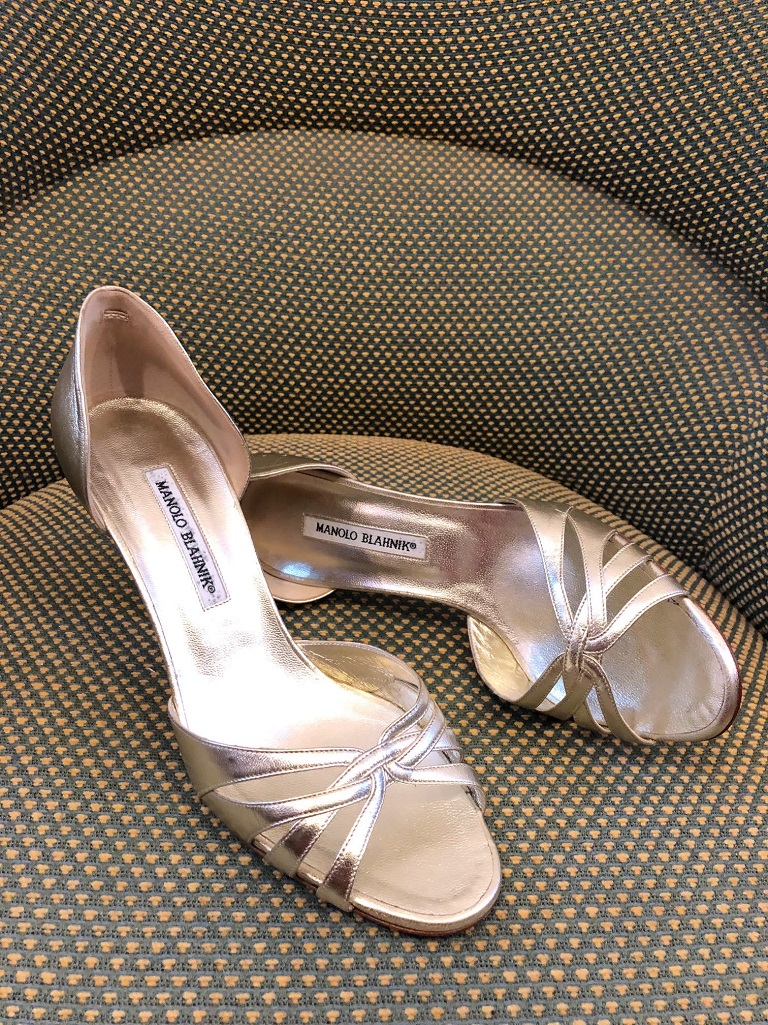 MANOLO BLAHNIK Leather Sandals Heels Gold - Image 3