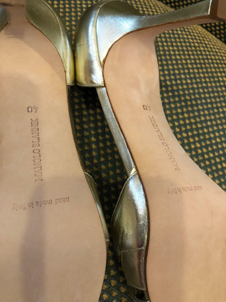 MANOLO BLAHNIK Leather Sandals Heels Gold - Image 9