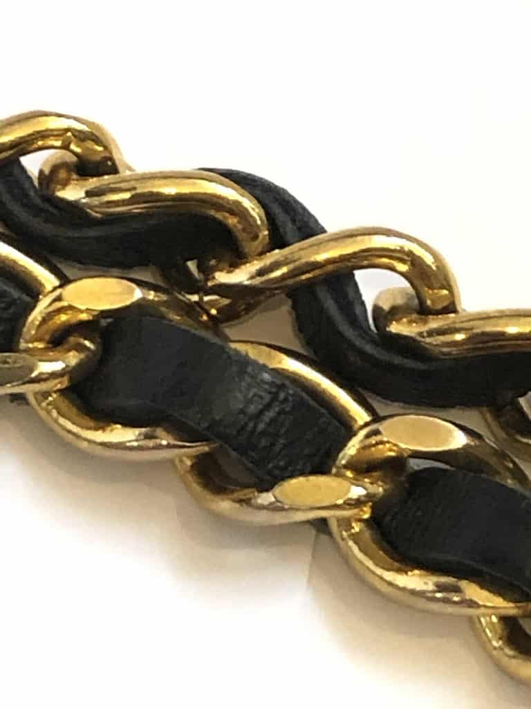 CHANEL Vintage Logo Pendant Chain interlaced Black Leather Belt 1982 - Image 8