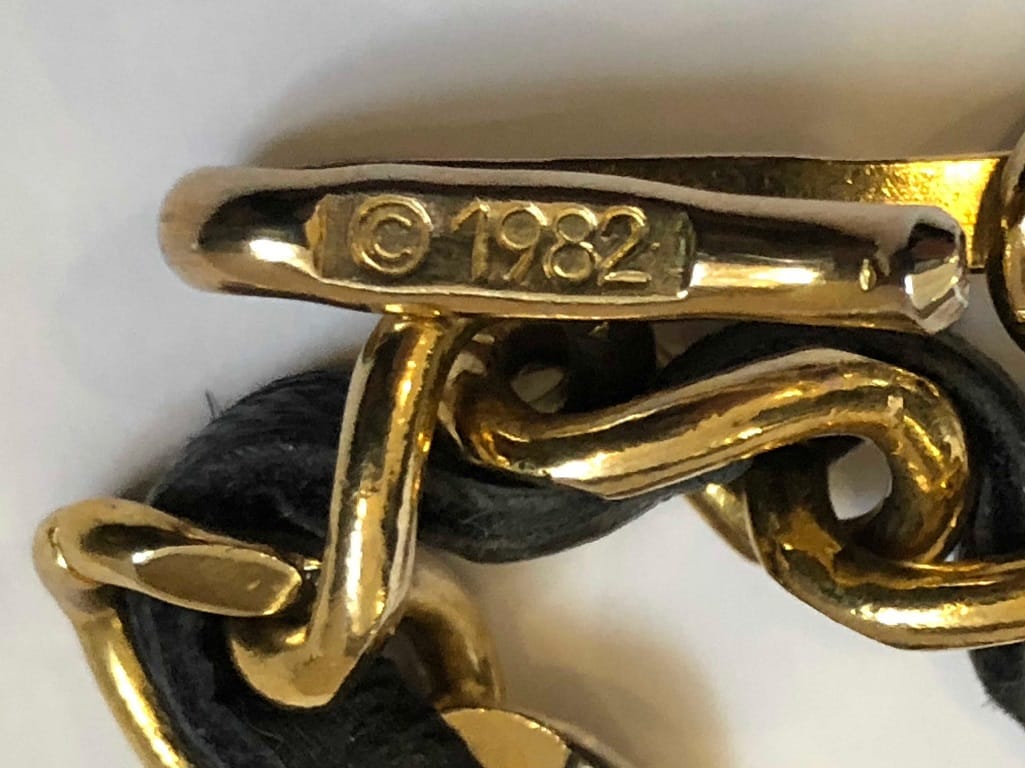 CHANEL Vintage Logo Pendant Chain interlaced Black Leather Belt 1982 - Image 9