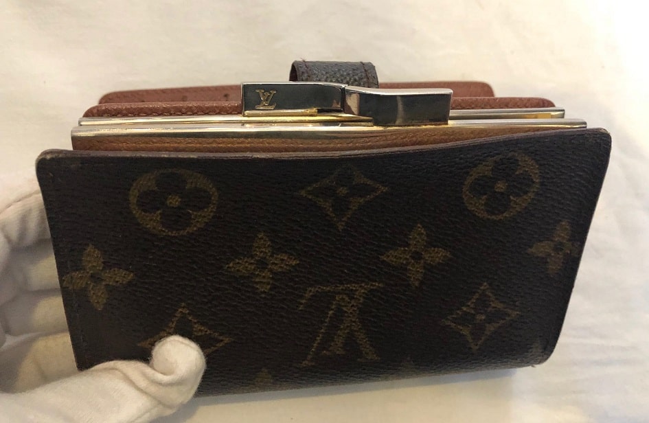 LOUIS VUITTON Wallet Monogram Canvas - Image 4