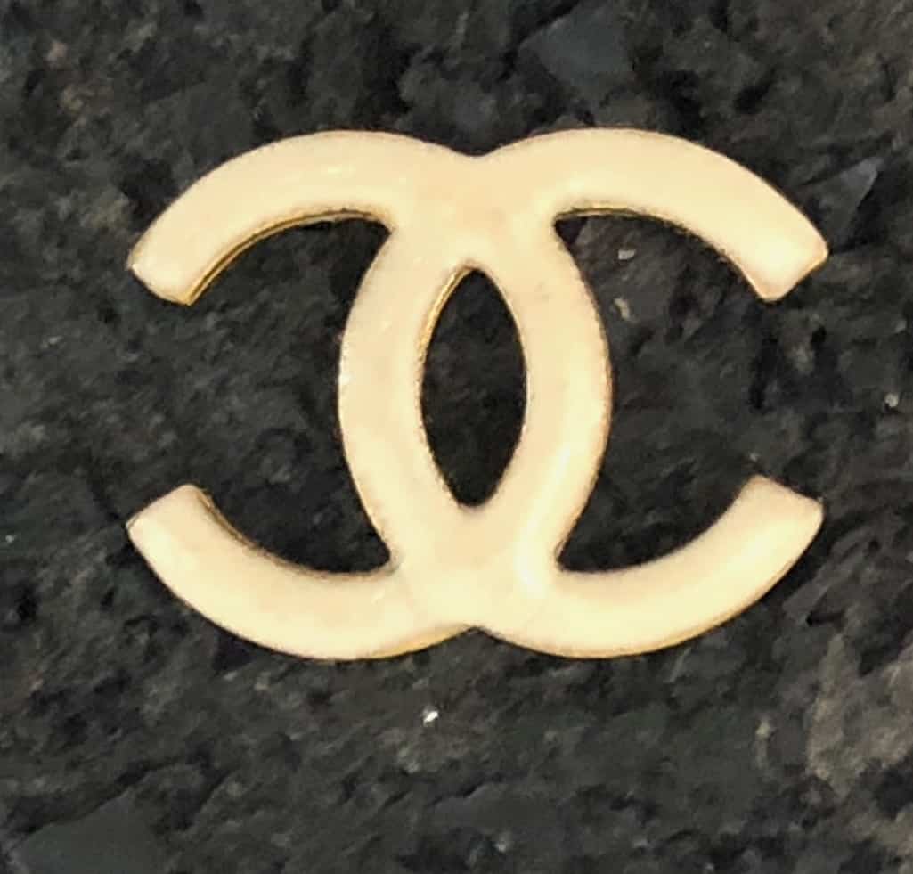 Chanel 1993 CC Logo Large Button Earrings Black Bakelite - Image 5