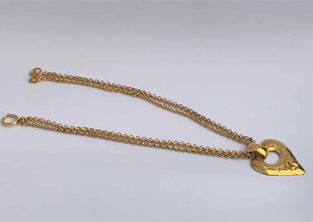 CHANEL Large CC Heart Pendant Chain Necklace 1993 - Image 7
