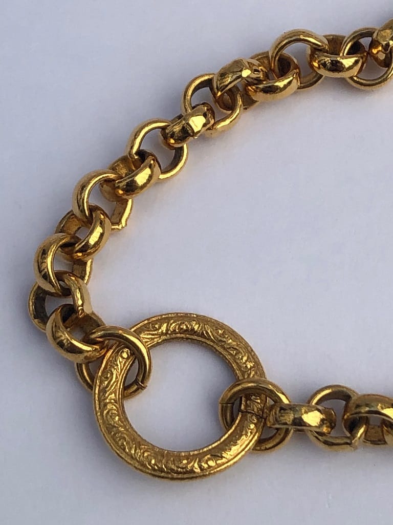 CHANEL Large CC Heart Pendant Chain Necklace 1993 - Image 10