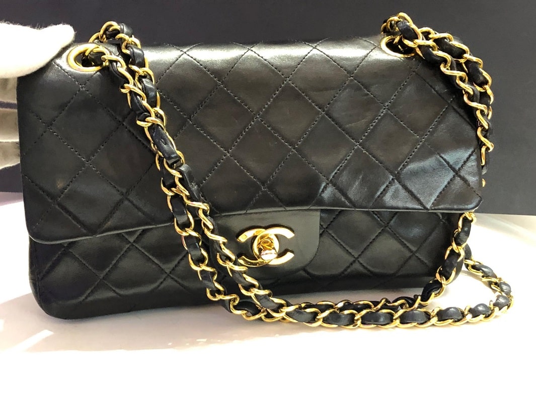 CHANEL Vintage Classic Double Flap Bag Quilted Lambskin Medium Black - Image 2