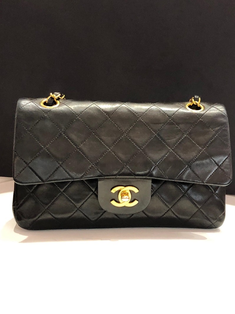 CHANEL Vintage Classic Double Flap Bag Quilted Lambskin Medium Black