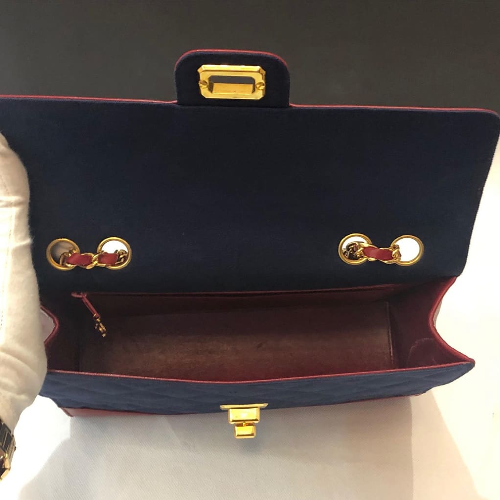 CHANEL Bi-Colour Quilted Red Lambskin Navy Blue Denim Shoulder Bag RARE - Image 9