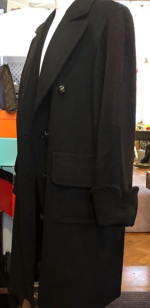 HERMES 1998 Black Cashmere Coat Hunting Horn Buttons - Image 4