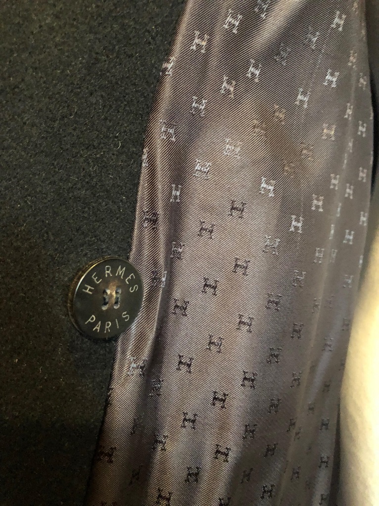 HERMES 1998 Black Cashmere Coat Hunting Horn Buttons - Image 7